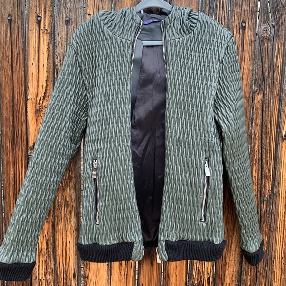 RNT23 | Mens Quilted Hoodie Sports Jacket - Picture 4 of 7